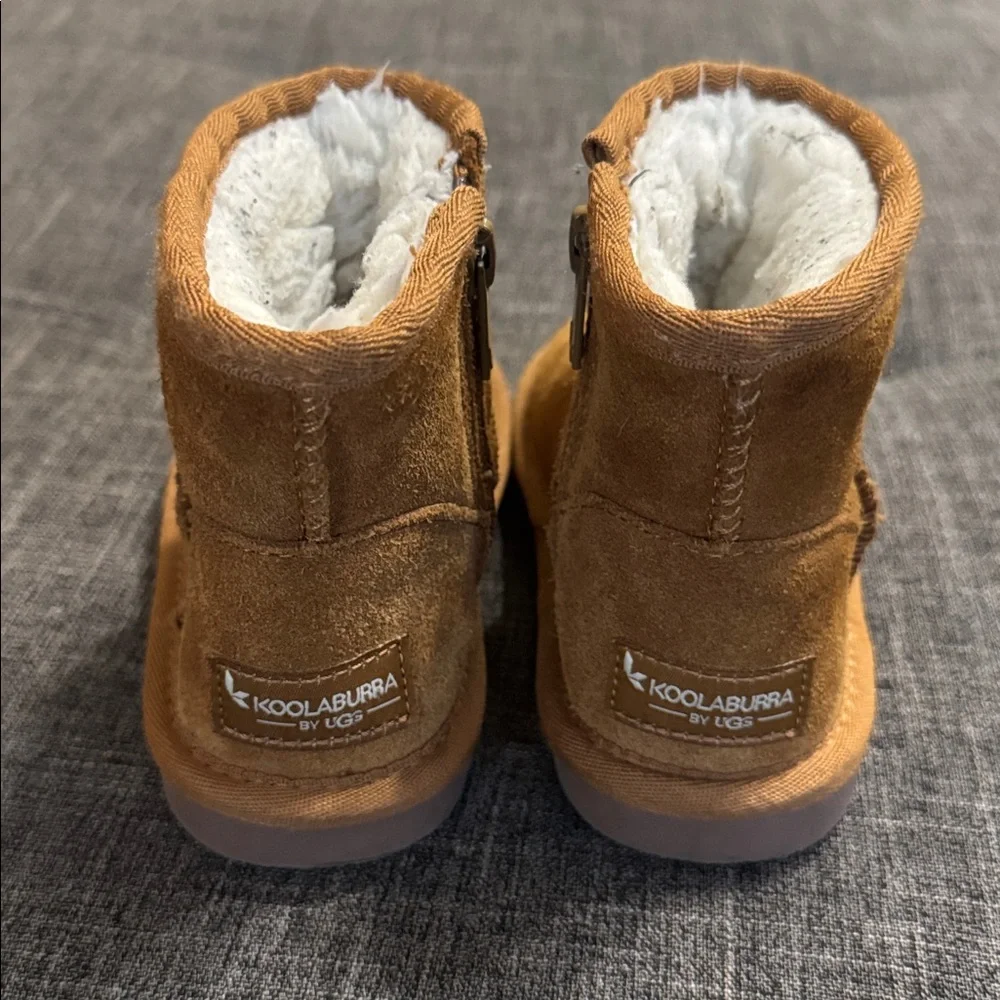 Koolaburra by UGG Kids T Koola Mini Boot Chestnut – Size US 9 (EU 26)